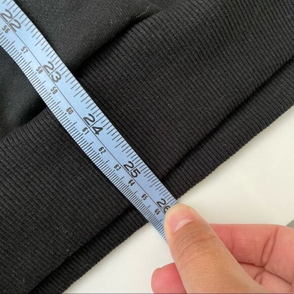 MALINWEAR Exclusive Black Winter 500 GSM Hoodie Pullover size medium New - Picture 10 of 12